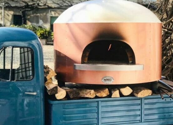 fours à bois pour pizzeria mobile